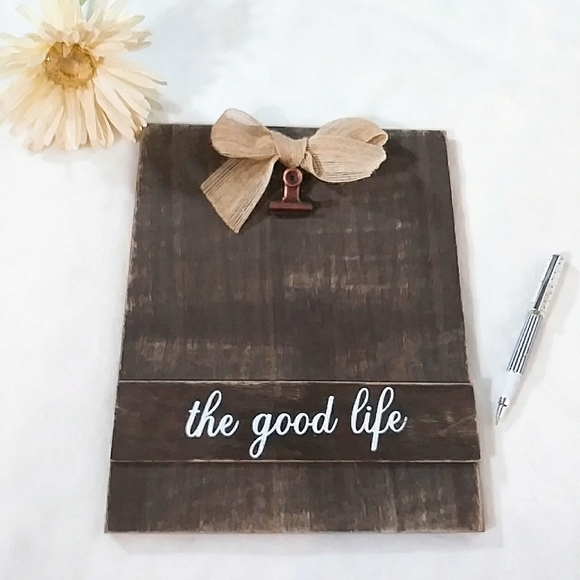 Farmhouse rustic wooden 'The good life' sign - Picture 2 of 4